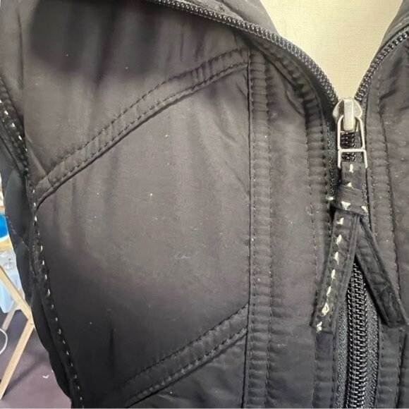 Coldwater Creek Womens Quilted Sleeveless Vest XS Black Polyester Fitted Style - Picture 5 of 9